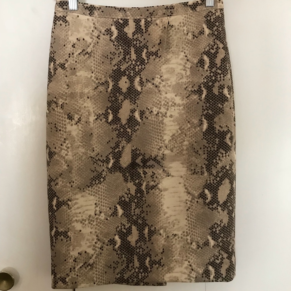 Leopard print pencil skirt - new w tags
